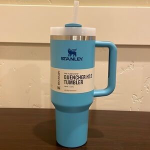 NWT Stanley 40 oz Quencher H2.0 Tumbler